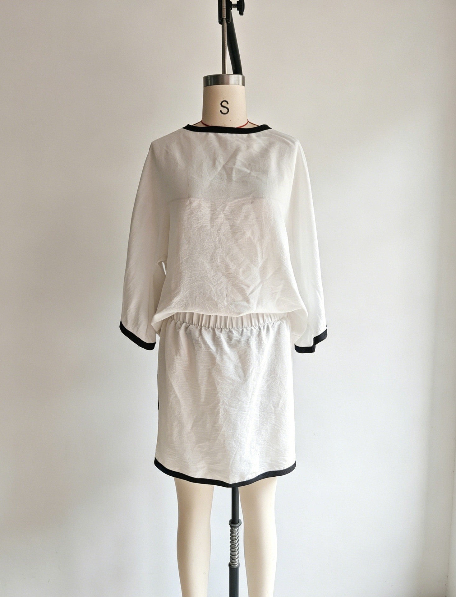 Cotton Linen Casual Batwing Sleeve Top and Skirt Two-Piece Set for Women
